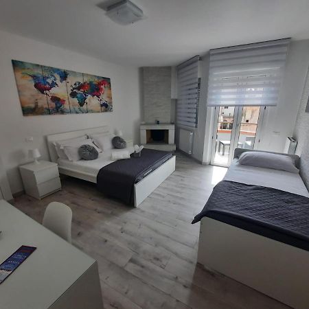 Guest House Tra Cielo E Mare Nettuno Ngoại thất bức ảnh